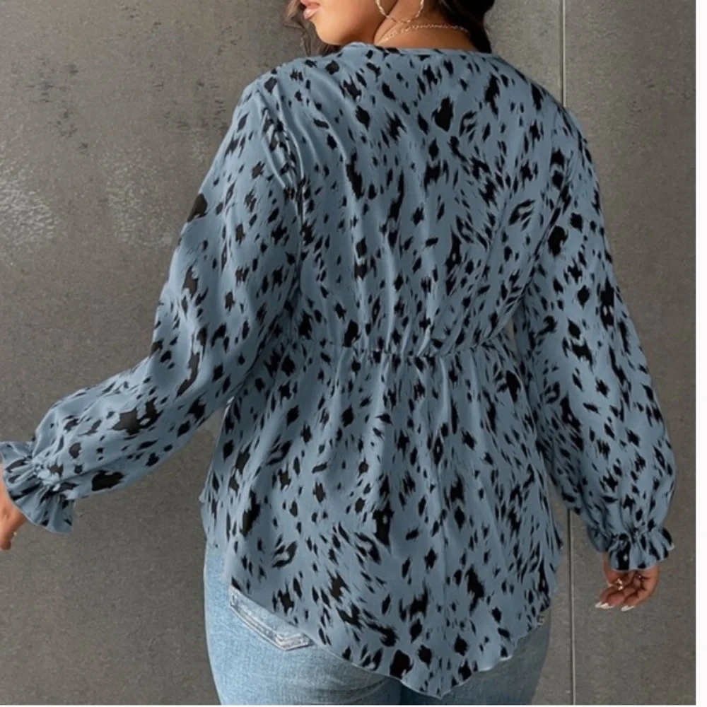Boho plus size blue leopard print peplum blouse